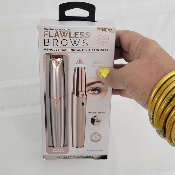 New Finish Touch Flawless Brows 18k gold Plated - Picture 6 of 8